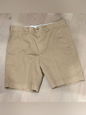 Polo by Ralph Lauren Flat Front Salinger Chino 8” Shorts in Classic Tan